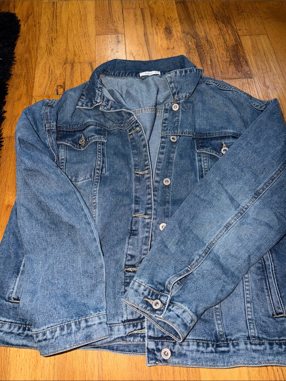 Relaxed Blue Denim Jacket with Button Front